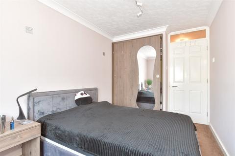 West Street, Gravesend, Kent 1 bed flat for sale