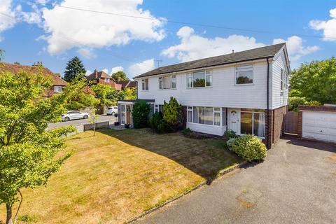 Quested Way, Harrietsham, Maidstone... 3 bed semi