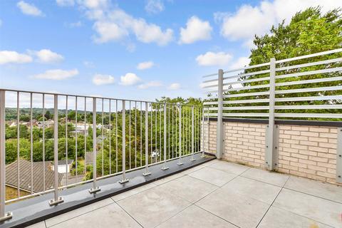 Russell Hill, West Purley, Surrey 1 bed flat for sale