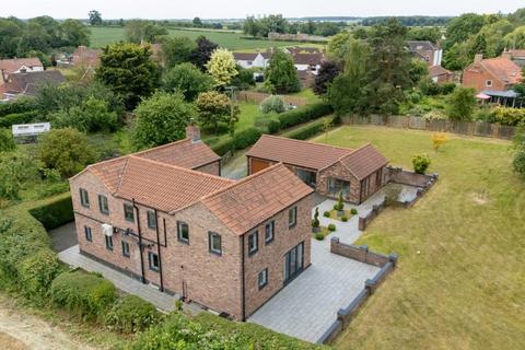 High Street, Kexby, Gainsborough... 4 bed house for sale