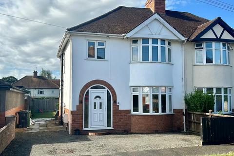 Seaton Avenue, Tupsley, Hereford 3 bed semi