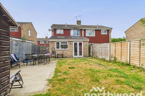 Ashborne Close, Kennington, Ashford... 3 bed semi