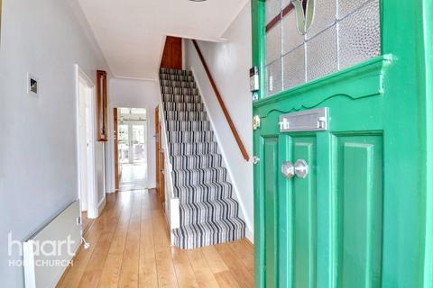 Fairkytes Avenue, Hornchurch 3 bed semi