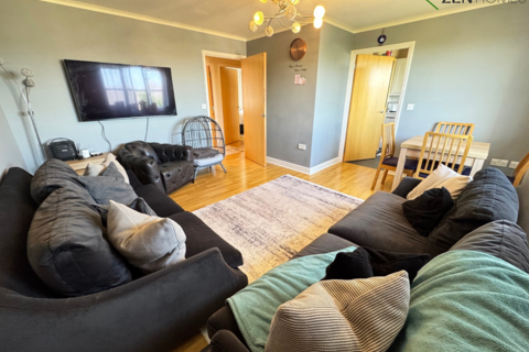 Hoddesdon EN11 2 bed flat for sale