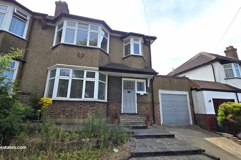 Cat Hill, East Barnet, EN4 3 bed semi