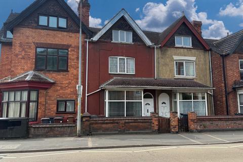 Monks Road, Lincoln, LN2 4 bed terraced house for sale