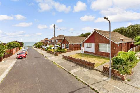 Palmerston Avenue, Broadstairs CT10 3 bed detached bungalow for sale