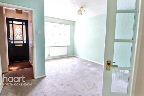 Whitebeam Drive, South Ockendon 3 bed semi