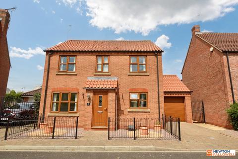 Quayside East, Bourne, PE10 4 bed detached house for sale