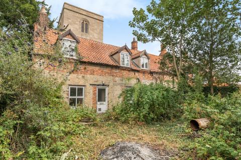 Manor Street, Ruskington, Sleaford, NG34 3 bed end of terrace house for sale
