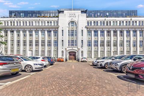 Salford M50 2 bed flat for sale