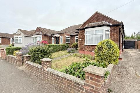 Cranbrook Drive, Sundon Park, Luton... 3 bed bungalow for sale
