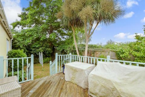 Shripney Road, Bognor Regis, West Sussex 2 bed park home for sale