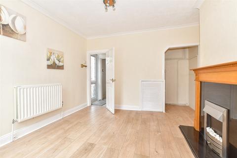 Springfield Road, Southborough... 2 bed semi