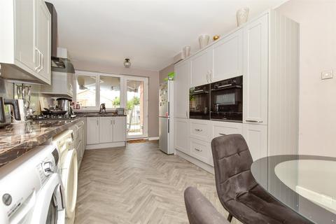 Harold Gardens, Wickford, Essex 3 bed detached house for sale