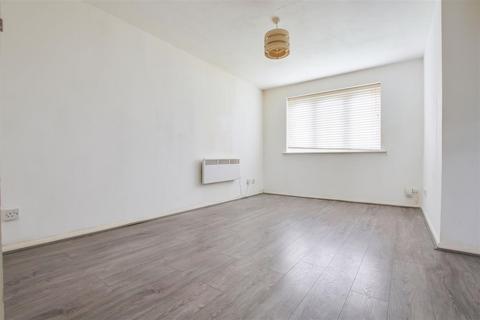 Waddington Close, Enfield 1 bed flat for sale