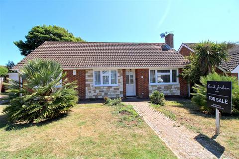 Kingsmead, Seaford 3 bed detached bungalow for sale