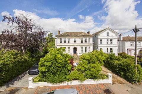 Queens Road, Tunbridge Wells 3 bed apartment for sale
