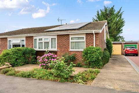 Seven Acres, Thame OX9 2 bed semi