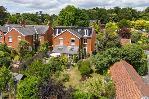 Ipswich Road, Woodbridge, Suffolk, IP12 3 bed semi