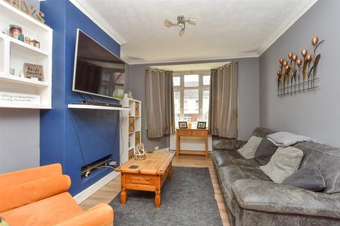 Woodlands Road, Gillingham, Kent 3 bed semi