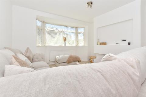 Hawthorn Avenue, Sheerness, Kent 3 bed semi