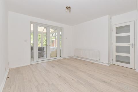 Hawthorn Avenue, Sheerness, Kent 3 bed semi