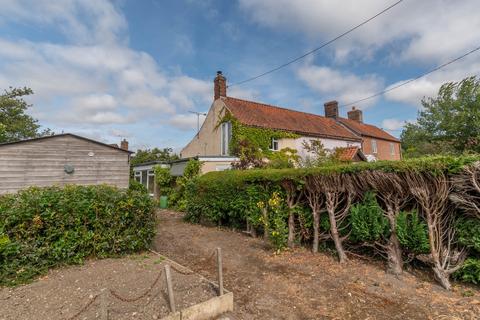 The Street, Barney, NR21 2 bed end of terrace house for sale