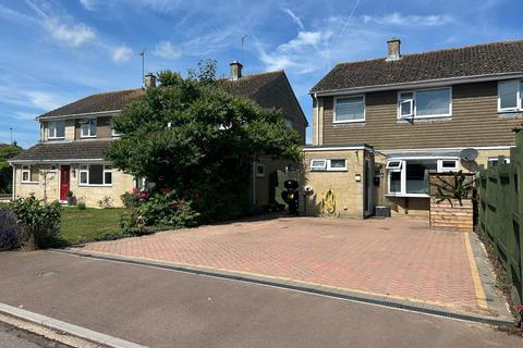 Tuckwell, Kempsford, Gloucestershire... 3 bed semi