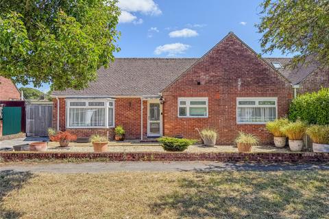 Silver Way, Christchurch BH23 3 bed bungalow for sale
