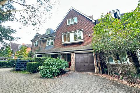 Parkside Road, Reading RG30 5 bed terraced house for sale