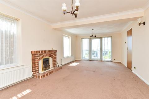 Crescent Drive North, Woodingdean... 4 bed chalet for sale