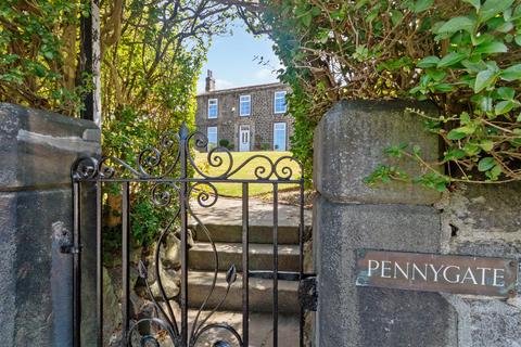 Micklefield Lane, Leeds LS19 5 bed detached house for sale