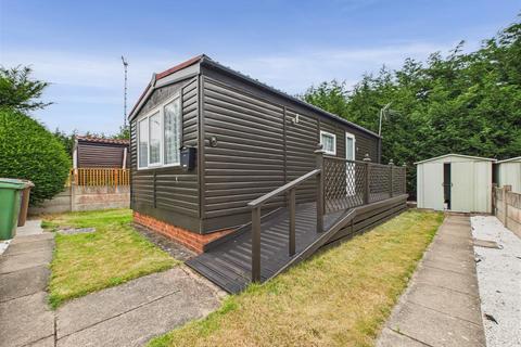 Love Lane, Rugeley 1 bed mobile home for sale
