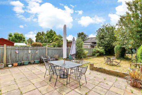 Carrington Road, Dartford, Kent 4 bed semi