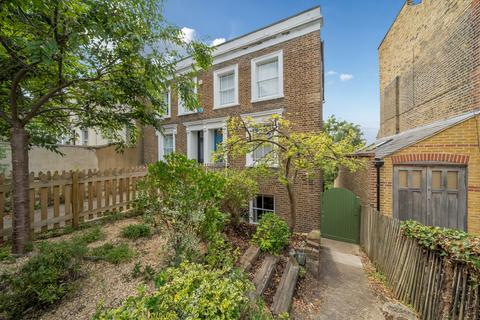 Lansdowne Lane, London 2 bed apartment for sale