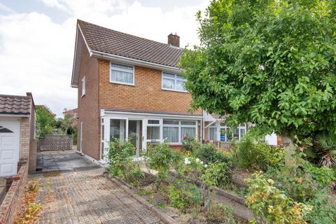Hill Close, Istead Rise, Gravesend... 3 bed semi