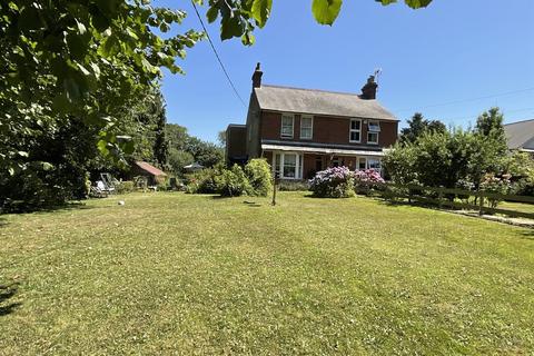 Barrow Hill, Sellindge, Kent 4 bed semi