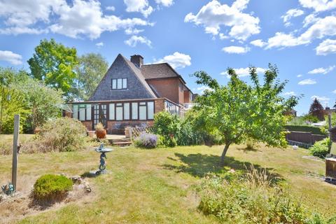 Petworth, West Sussex 3 bed semi