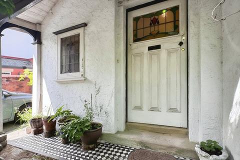 Highgate Avenue, Preston PR2 6 bed detached house for sale
