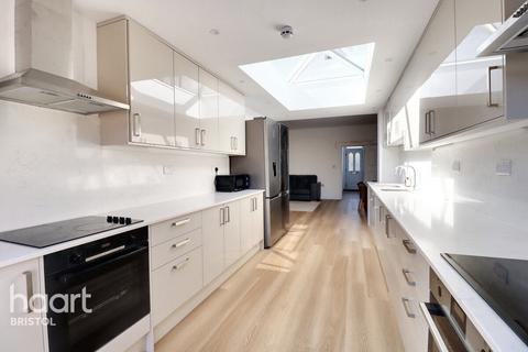 Mount Hill Road, Bristol 11 bed semi