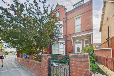 Station Avenue, Bridlington, YO16 4LZ 7 bed detached house for sale