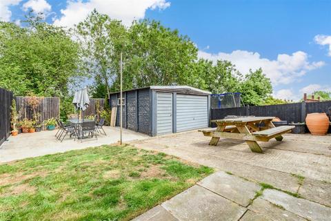 Eden Avenue, Chatham, Kent 3 bed semi