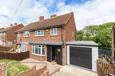 Eden Avenue, Chatham, Kent 3 bed semi
