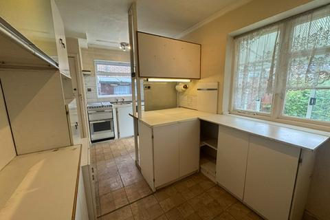 Overbury Crescent, New Addington... 2 bed semi