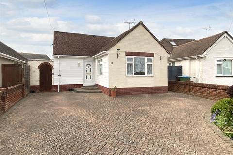 The Crescent, Rustington BN16 2 bed detached bungalow for sale
