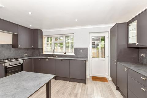 St. George's Walk, Eastergate PO20 3 bed terraced house