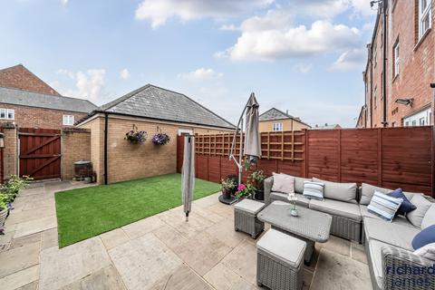Friday Street, Haydon End, Swindon, SN25 3 bed townhouse for sale
