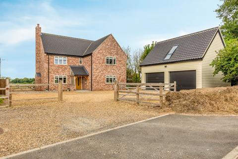 East Harling 4 bed semi