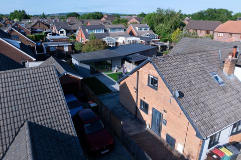 Roshaw, Preston PR2 4 bed semi